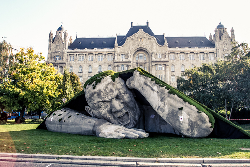 A Giant Sculpture "Popped Up" By Ervin Loránth Hervé In Budapest, Hungary